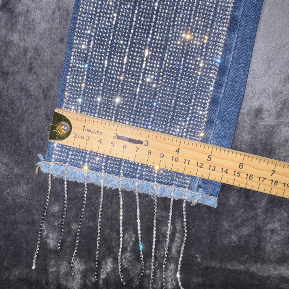 Versona Modern Skinny Jeans Medium Wash Rhinestone Fringe Hem Size 2 NWT - Picture 15 of 16